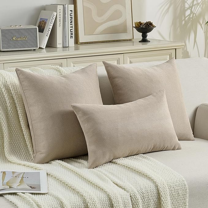 FUTEI Oatmeal Chenille Throw Pillow Covers 20x20 Inch Set of 2,Soft Wide Chevron Textured Cushion Case,Farmhouse Home Decor for Couch Bed Living Room
