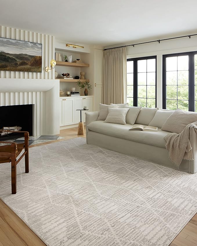 Loloi Kamala Collection KAM-02 Ivory/Silver 7'-10" x 10' Area Rug